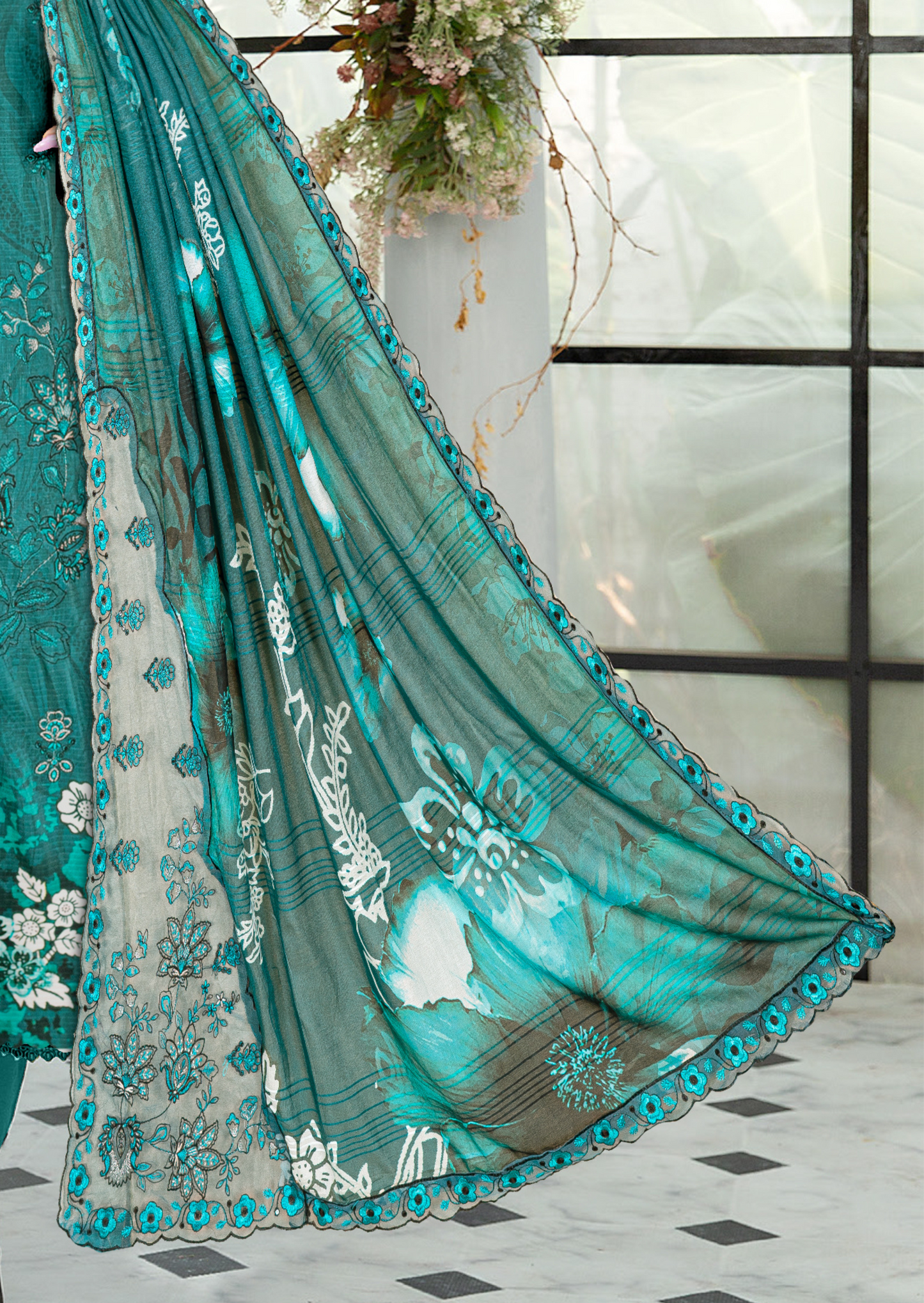 Mahnoor – Exclusive 3 Piece Unstitched Embroidered Viscose Suit
